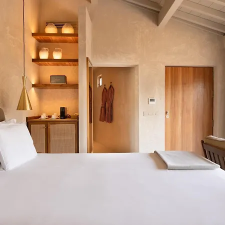 Dourwin Exclusive & Restaurant - Adults Only Farm stay Sebolido