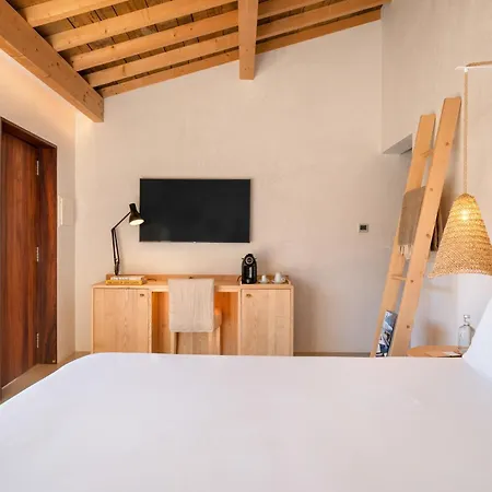 Dourwin Exclusive & Restaurant - Adults Only Farm stay Sebolido